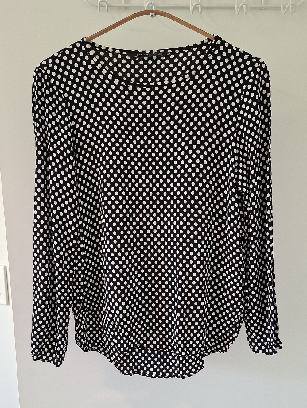 Zara Black & White Polka-dot Floaty Feminine Side Split Top (Size XS/S)